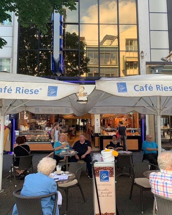 Cafe Riese